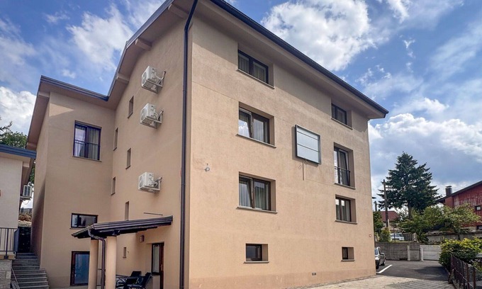 Postojna Apartment | Lovely apartment for 3 people with WIFI, TV and terrace