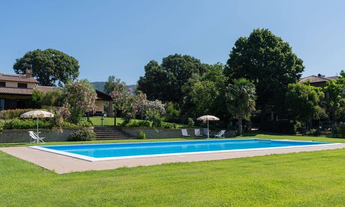 Bolsena Villa | Lovely apartment in villa for 6 guests with WIFI, pool, TV and terrace
