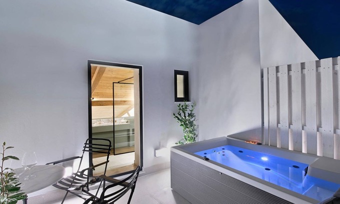 Monastiraki Villa | Lovely Athens Apartment | 1 Bedroom | Apartment Makarov | Furnished Balcony and.