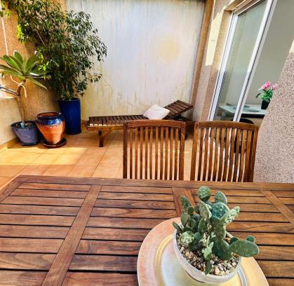 Alicante Apartment | Lovely Penhouse in Alicante with parking