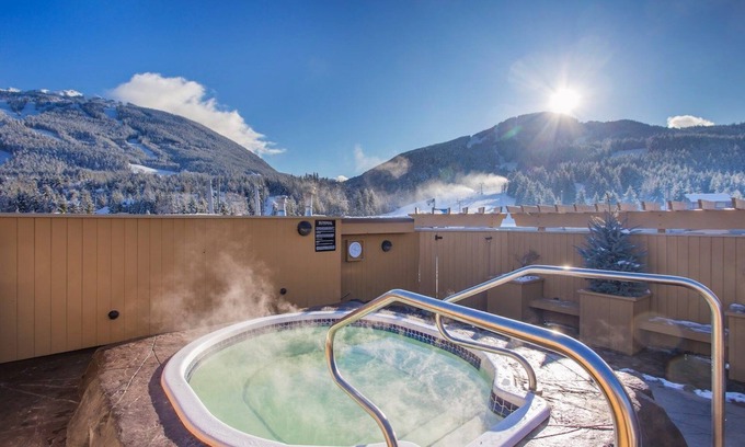 Whistler Village Apartment | Lovely Slopeside Suite with Kitchen + Views