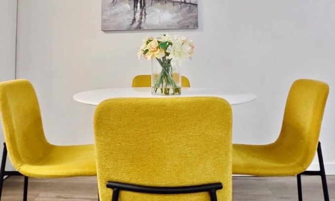 London Apartment | Lovely suite west of london