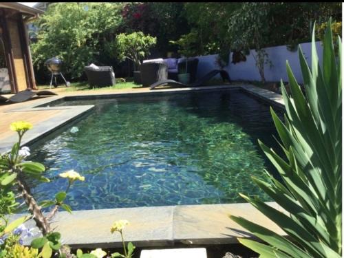 La Saline Les Bains House | LoveNest