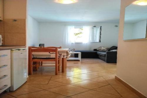 Lumbarda Apartment | Lumbarda Resort Apartments - Comfort One Bedroom Apartment E11