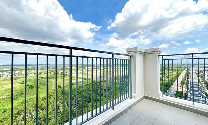 Nhon Trach Hotel | Lumiere Apartment Swanbay