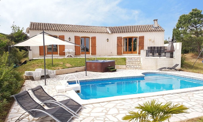 Escales House | Lush villa in Escales with Jacuzzi, Pool and stunning Views