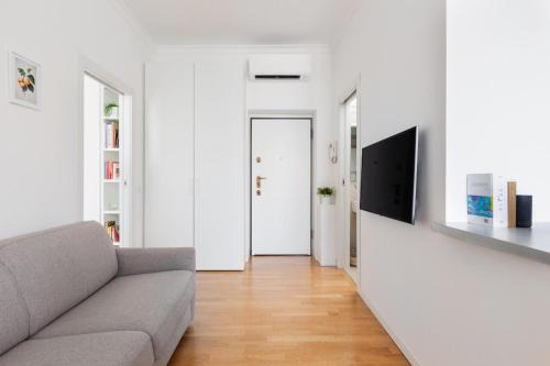 Zona Solari Apartment | Lux Navigli Center Milan