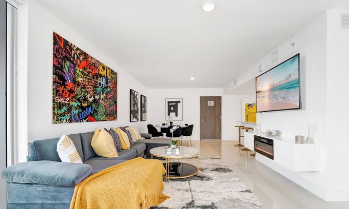 Surfside Condo | Luxurious 3 Bed Condo Incredible Rooftop Pool