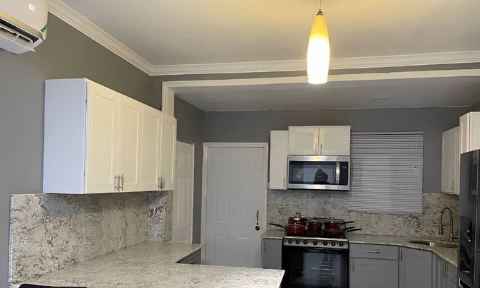 Constant Spring Apartment | Luxurious Charlton Blue 2bed2bath cozy unit w/k