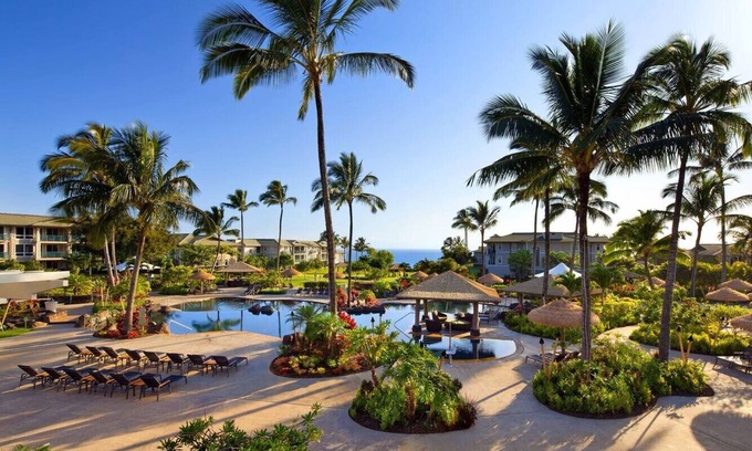 Princeville Apartment | Luxurious hotel suite in lush, charming Princeville