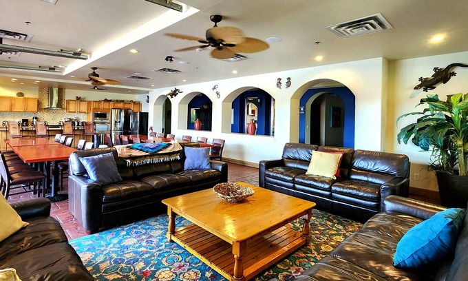 Central Okanagan Villa | Luxurious Lake Okanagan Mansion with Ballroom and Theatre