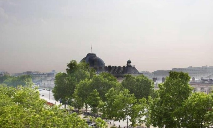 Faubourg Saint-Germain Apartment | Luxurious on the Champ de Mars, Eiffel & Ecole Militaire views, Balconies, Air C