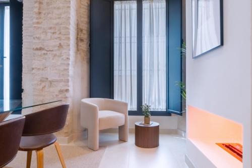 San Bartolome Apartment | Luxurious studio located in Casa Pilatos