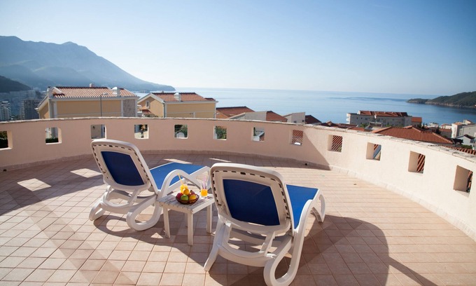 Becici Apartment | Luxury 150m2 apartment with sea view