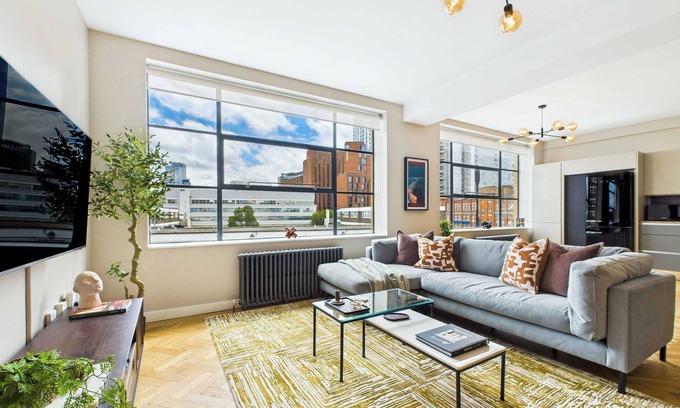 Hoxton Apartment | Luxury 2-Bedroom Duplex in London's Tech Hub