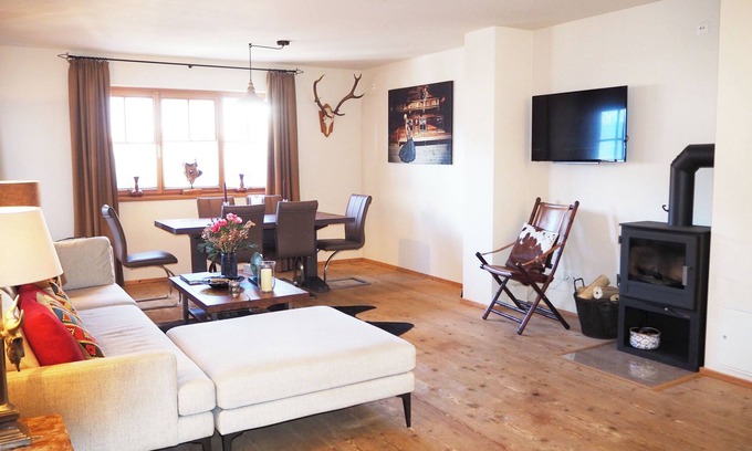 Schonbach Apartment | Luxury 2 bedroom apartment in Kitzbuhel Alps with private sauna