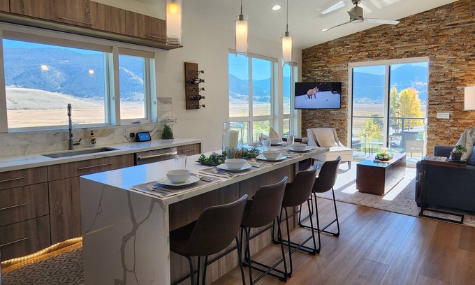 Jackson Hole House | Luxury 2-Home Estate Near Jackson Hole