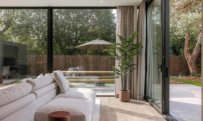 Oostduinkerke-Bad House | Luxury 4-Bedroom Villa in Koksijde