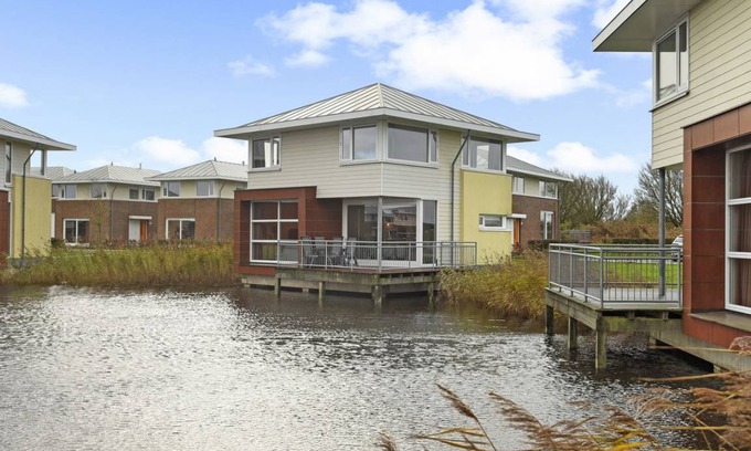 Anjum House | Luxury 4-person residence in the holiday park Landal Esonstad