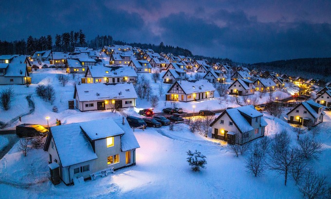 Winterberg Ski Chalet | Luxury 8-person bungalow in the holiday park Landal Winterberg