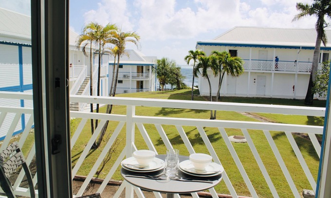 Saint-Francois Apartment | Luxury apartment with sea view Manganao Hotel complex