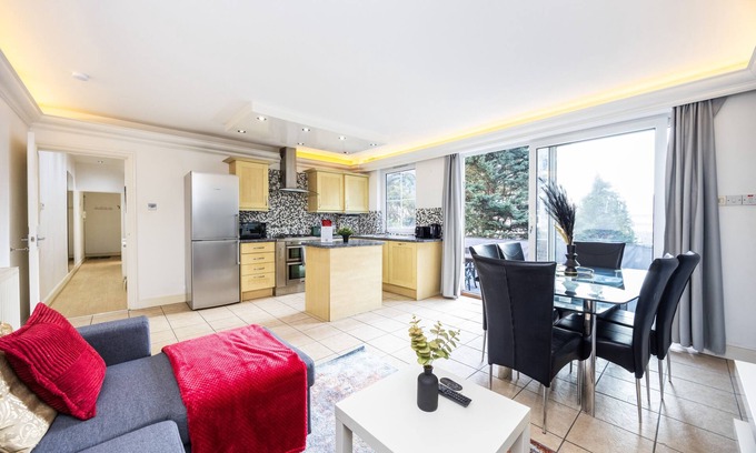 Poplar Apartment | Luxury Apartment in Canary Wharf