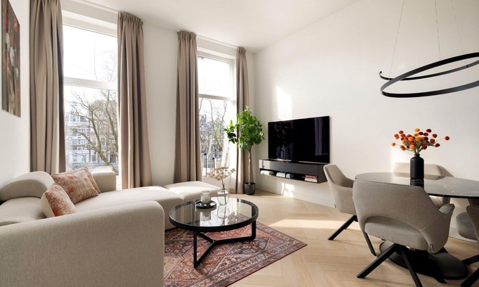 Oude Westen Apartment | Luxury apartment in the heart of Rotterdam. offering elegance, comfort and modern amenities.