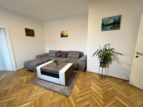 Gries Apartment | Luxury apartment with parking