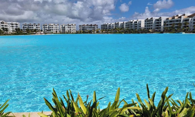 Punta Cana Apartment | Luxury Beach Penthouse Jacuzzi & Lagoon View