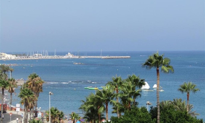Torrequebrada Apartment | Luxury beachfront apartment in Benalmadena Costa