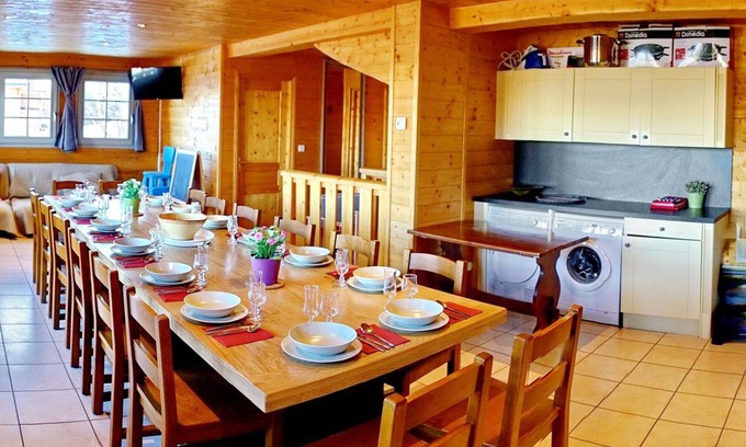Villarembert Ski Chalet | Luxury Chalet 4* · All comfort · Jacuzzi & Sauna · 5 Bedrooms