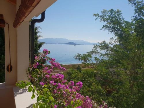 Slatine Villa | Luxury Family Beach Front Villa - SUNDAY BEACH HOUSE