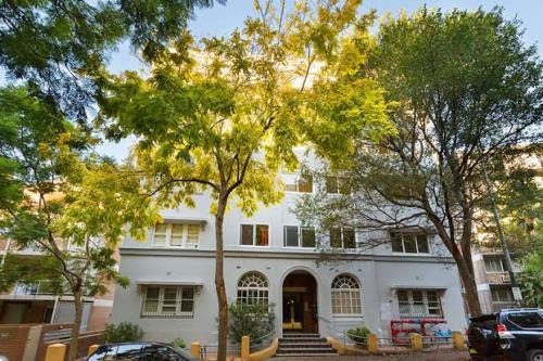 Rushcutters Bay Apartment | Luxury heritage Hideaway in Rushcutters Bay