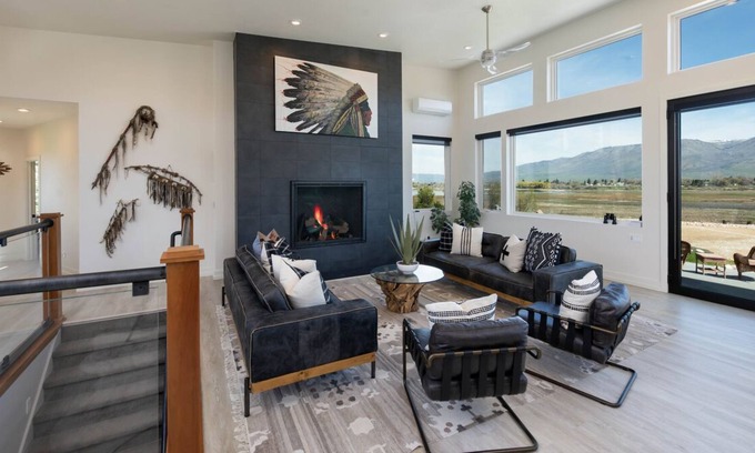 Huntsville House | Luxury Home on Pineview Reservoir w/Salt Water Hot Tub!