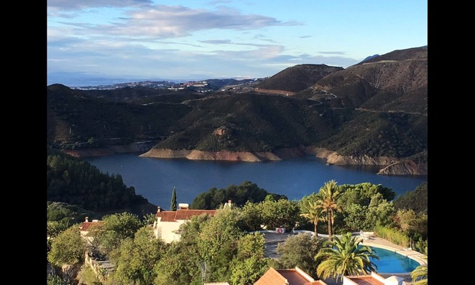 Marbella Apartment | Luxury Penthouse Apartment with Spectacular Lake, Sea & Mountain Views