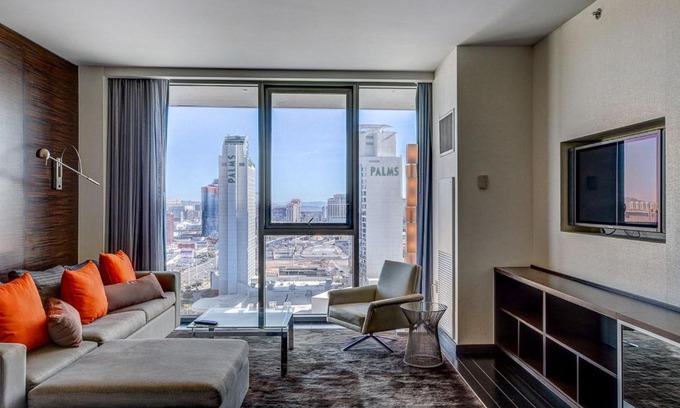 Las Vegas Apartment | Luxury Studio STRIP VIEW NO RESORT FEE Palms Place