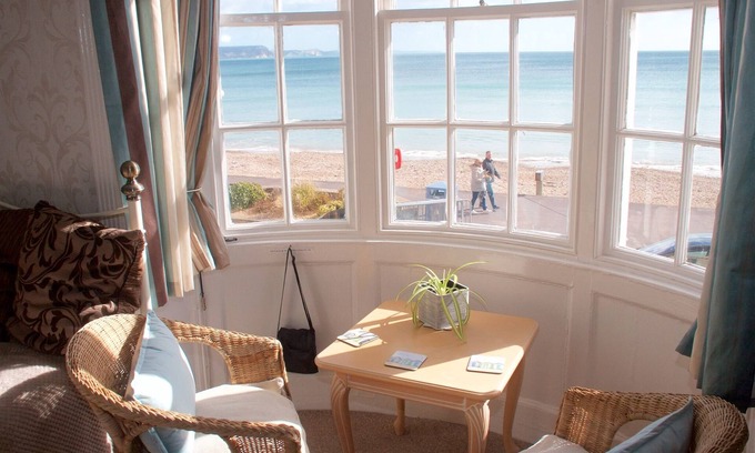 Weymouth House | Lyndale Guest House