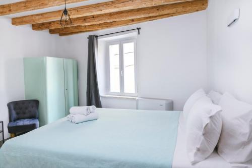 Izola House | M9 Rooms