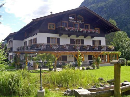 Sankt Martin bei Lofer Hotel | Madlgut