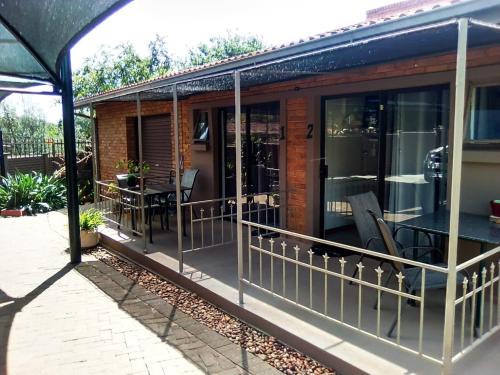 Langenhoven Park Bed & Breakfast | Magalies B&B LANGENHOVENPARK