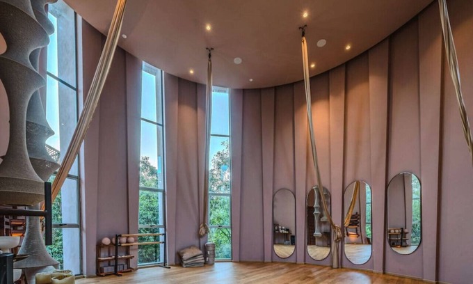 Zama Condo | Magic Loft w Yoga Classes | Pool | Gym | Fast WiFi