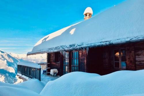 Verbier Ski Chalet | Magic Ski-In-And-Out Chalet above Verbier
