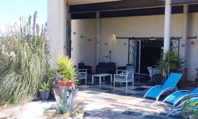 Sainte-Marie-la-Mer Cottage | Magnifique Grange du Mas des Marbres Sauvages 5mn de la mer