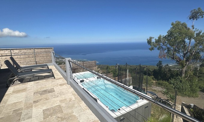 Saint-Leu Villa | Magnifique Villa Type F3 Piscine Chauffée et spa vue Océan