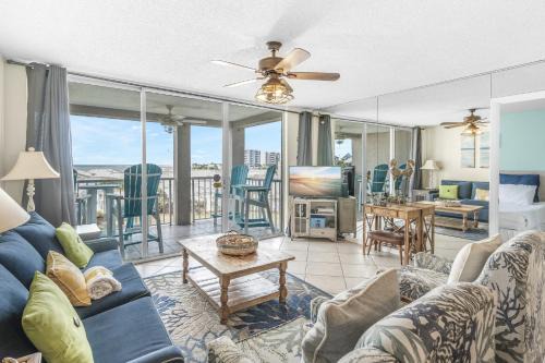 Holiday Isle Apartment | Magnolia House 211 At Destin Pointe Resort
