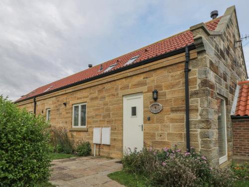 Whitby House | Magpie