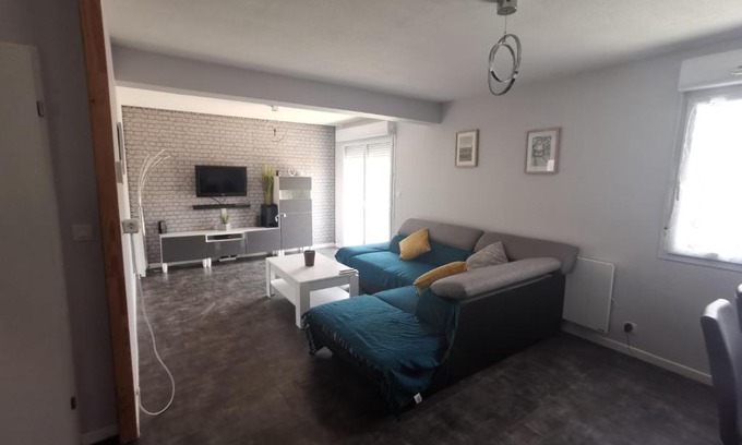 Chateau-d'Olonne House | Maison 6 personnes avec jardin à 3kms des plages