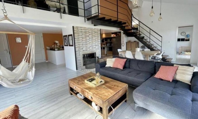 Pernes-les-Fontaines Villa | Maison atypique au calme