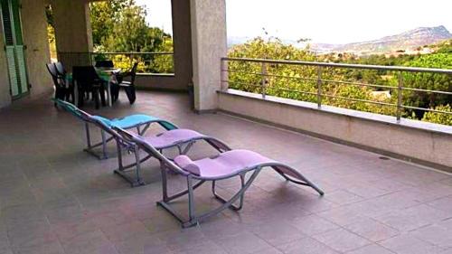 Oletta House | Maison confortable avec vue sur la mer et la montagne à Oletta.