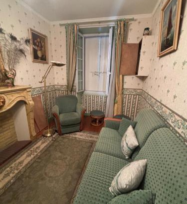 Saint-Laurent-de-Medoc House | Maison de charme en centre ville